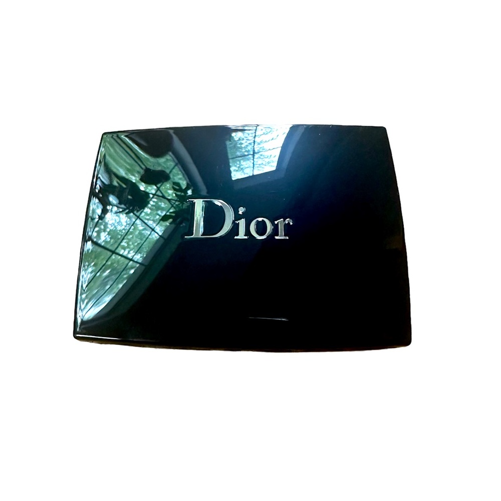 Dior Forever Natural Velvet Compact Foundation 5N Neutral